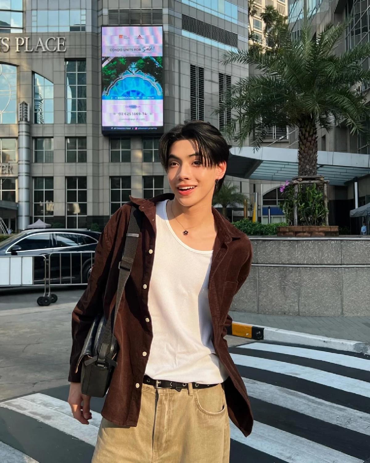 เว็บพนันออนไลน์ เว็บตรง 100 ฝาก-ถอน ไว ระบบทันสมัย รองรับทุกการเดิมพัน
